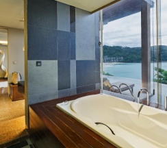 Люкс Grand с видом на бассейн в Impiana Private Villas Kata Noi