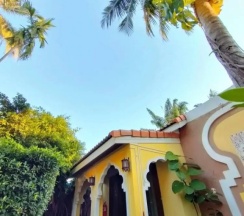 Двухместная вилла двуспальная кровать в Vartika Resovilla KuiBuri Beach Resort and Villas