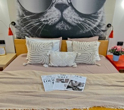 № 11 (Самая большая кровать Kingsize Bed) в Home