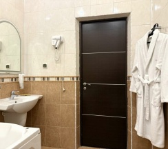 Люкс в Bridge hotel