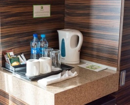 Двухместный люкс двуспальная кровать в Holiday Inn Almaty