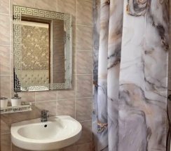 Четырёхместный номер Standard с балконом и с видом на горы в Астерия