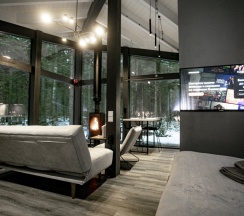 Коттедж с красивым видом из окна в Hedonist club
