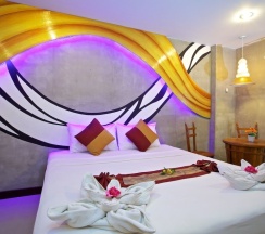 Двухместный номер Premier двуспальная кровать в Baan Kamala Fantasea Hotel