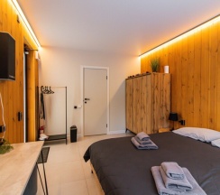 Стандарт (одна двуспальная кровать) в Речные земли