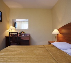 Номер Комфорт с двуспальной кроватью в Ладога