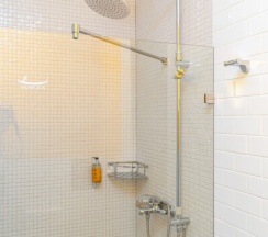 2 комнатный люкс с кухней в Venezia