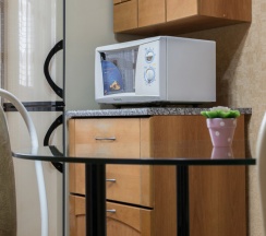 Апартаменты с балконом и с красивым видом из окна в Квартира Pskov City Apartments Рокоссовского 32