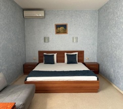 Трёхместный номер Standard в Hotel 007