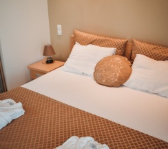 Двухместный люкс Business с балконом и с видом на море двуспальная кровать в Diana Palace