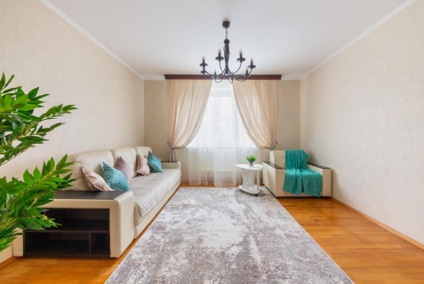 Москва: Апартаменты ApartLux (АпартЛюкс) на улице Большая Спасская 8