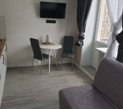 Апартаменты улучшенные с кухней и балконом в Атмосфера-Нагорная