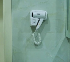 Улучшенная четырёхместная комната в Deus