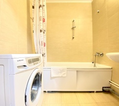 "Baltic Sunset" Однокомнатная квартира с видом на Финский залив (Метро Ленинский проспект/Автово, 10 минут на транспорте) в Rauktis apartments