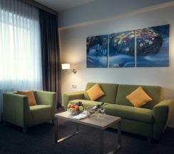 Двухместный люкс Business с красивым видом из окна двуспальная кровать в Wyndham Garden Astana