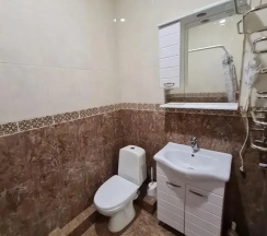 Двухместный номер Standard с балконом и с видом на море двуспальная кровать в Светлана