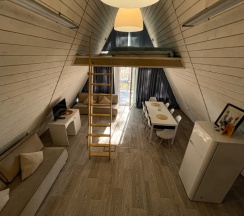 Треугольный афрейм для 2-8 человек в Klever house