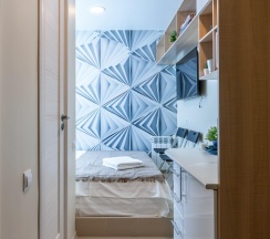 1-комнатные апартаменты эконом с 1 двуспальной кроватью (без окна) в Prim Rooms Apt Apartments (Прим Румс Апт Апартментс)