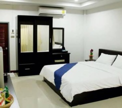 Бунгало Deluxe с балконом и с видом на сад в Plaifah Resort Ubon