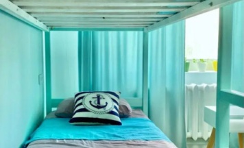 Мужской восьмиместный номер в Compass