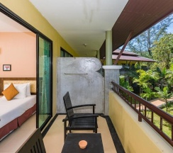Двухместный номер Superior 2 отдельные кровати в Princess Kamala Beachfront Hotel