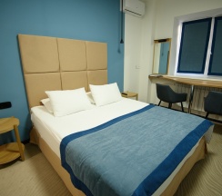 Улучшенный номер с двуспальной кроватью или двумя раздельными в Time hotel
