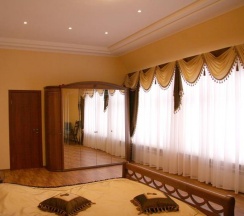 Апартаменты трехкомнатные с двумя спальнями, гостиной. в Княжна Мери