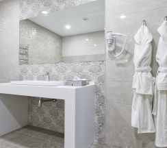 Делюкс в SKY LUX HOTEL