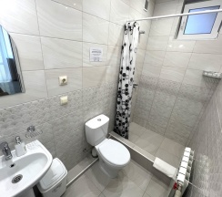 Семейный двухкомнатный в Бриз