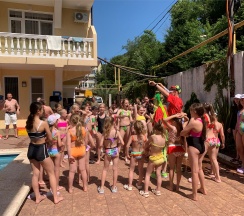 Семейный  с балконом  видом на море и бассейн в Aqualife