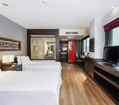 Полулюкс с 2 комнатами в A-One Bangkok Hotel