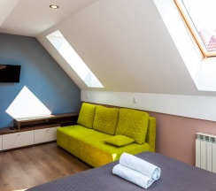 улучшенный четырехместный с ванной комнатой в Relax88