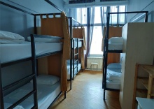 Верхнее место в женском 6-местном номере №412 в BLA BLA HOSTEL