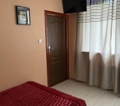 Двухместный номер с двуспальной кроватью в Apart studio Тemis&Hostel