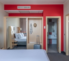 Люкс в Cosmos Volgograd Hotel