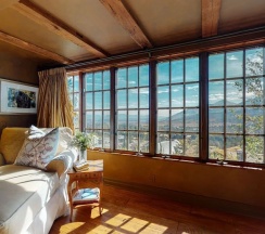 Коттедж с 4 комнатами в Juniper Ridge 16 5000 sq ft, Grand Chateau at Eagle, Expansive Mountain Views by RedAwning