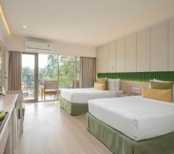 Номер Superior с 2 комнатами с видом на бассейн в Green Park Resort