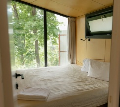 Tiny club в Dk Land