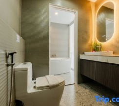 Люкс в La Vista Patong Hotel