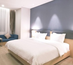 Двухместный номер Standard двуспальная кровать в Holiday Inn Express Jinan Exhibition Center by IHG