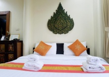 Двухместный номер Deluxe 2 отдельные кровати в Ayutthaya Garden River Home