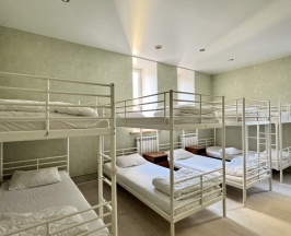 Односпальная кровать в 12-местном номере Хостел в Парк Культуры