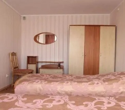 Трёхместный номер семейный в 40 лет Победы