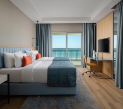 Двухместный номер Deluxe с балконом и с видом на море 2 отдельные кровати в Rixos Water World Aktau