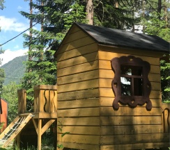 Шале 4. Четырёхместный номер комфорт с видом на горы в Белый волк