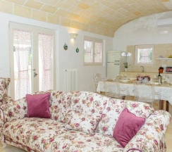 Вилла с 3 комнатами в White Stone House 61