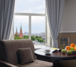 СУПЕРИОР С ВИДОМ НА КРЕМЛЬ в МИРРОС Отель Москва Кремль