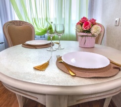 Шестиместные апартаменты с балконом в Апартаменты Возле Немиги