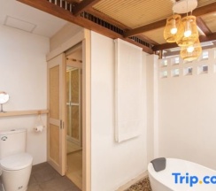 Двухместная вилла двуспальная кровать в Sangthong Resort