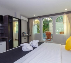 Двухместный номер Deluxe двуспальная кровать в Modern Living Hotel